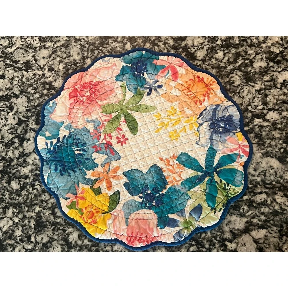 Floral Quilted Round Placemats Set of 3 Reversible Scalloped Blue (0923)